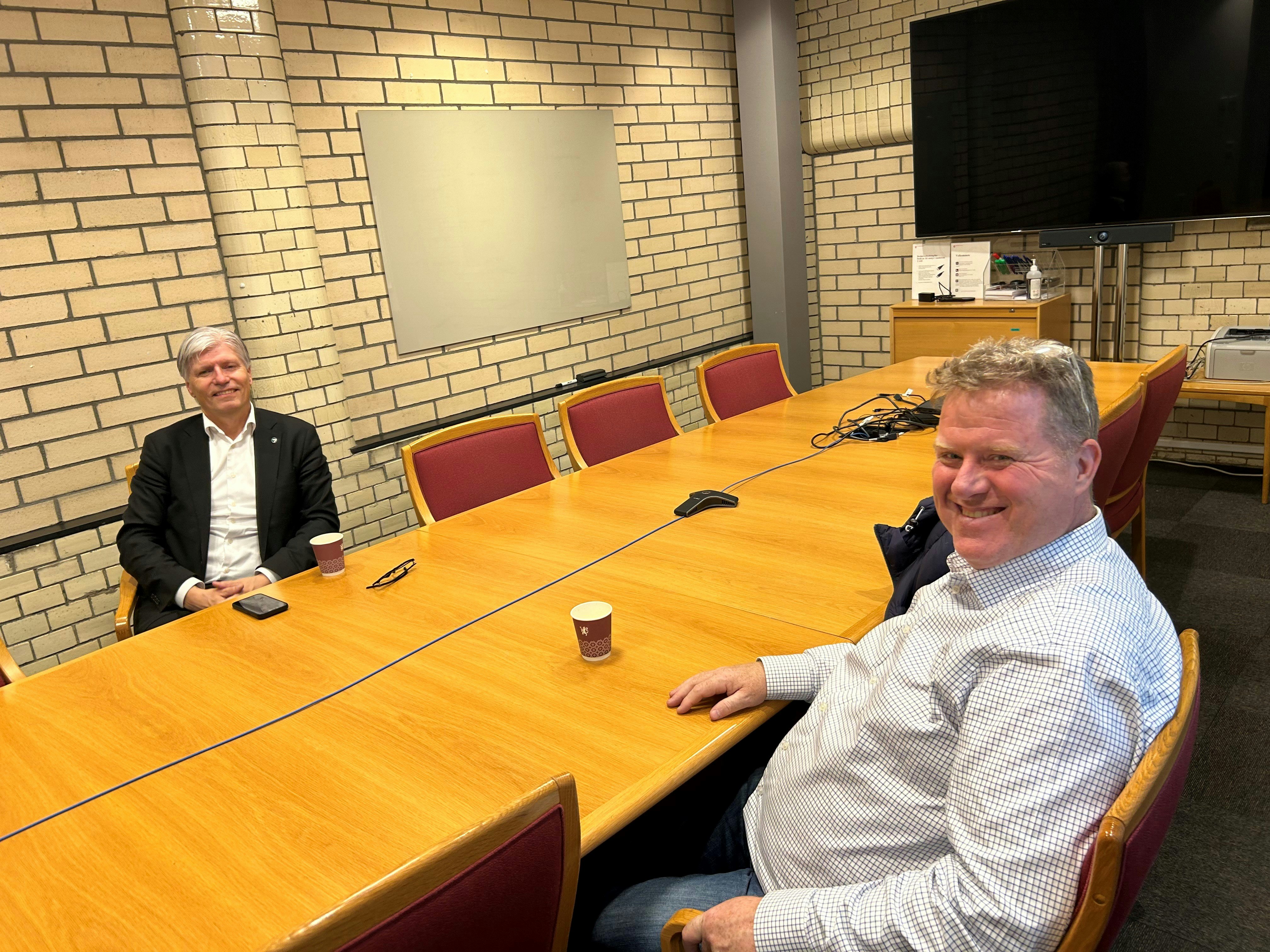 Stortingsrepresentant Ola Elvestuen fra Venstre og Nicolai Jakhelln