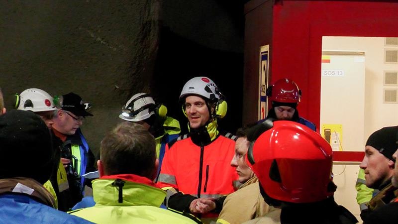 Brannvernleder og sikkerhetskontrollør i Trøndelag fylkeskommunes vegavdeling, Terje Sundfær. (Foto: Håvard Zeiner, Trøndelag fylkeskommune).